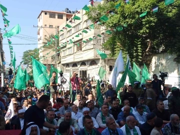 Filistinliler, Gazze’de İsrail saldırılarını protesto etti
