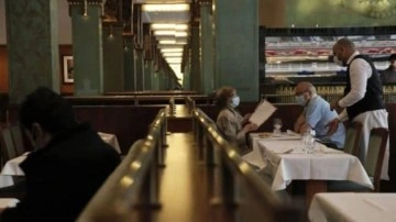 Fransa'da başörtülü kadını restorana almayan işletme sahibine ceza