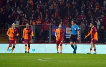 Galatasaray’da sınırdaki kart görmedi
