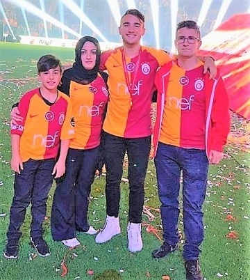 Galatasaray’ın yıldızı Yunus, anneannesinin memleketi Buldan’a selam yolladı
