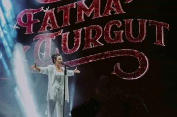 GastroANTEP Festivali’nin ilk gününde Fatma Turgut sahne aldı
