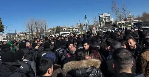 Gaziantep’te polis ile işçiler arasında arbede!