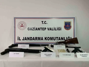 Gaziantep’te ruhsatız silah operasyonu: 8 gözaltı