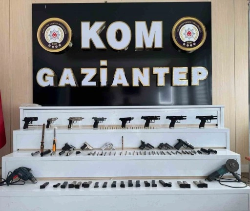 Gaziantep’te silah kaçakçılarına operasyon: 2 gözaltı