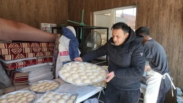 Gaziantepli iş adamı Depremzedeler İçin Bağ Evini Fırına Çevirdi