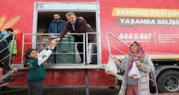 Gaziosmanpaşa Belediyesi deprem bölgesinde yaraları sarıyor