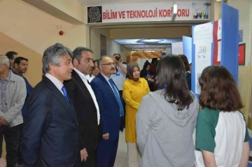 Gediz Fen Lisesi’nde Bilim Fuarı
