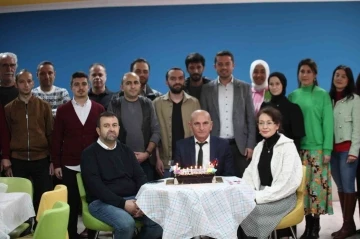 Geleceğe nefes için öğretmenlerin adına 70 fidan dikildi
