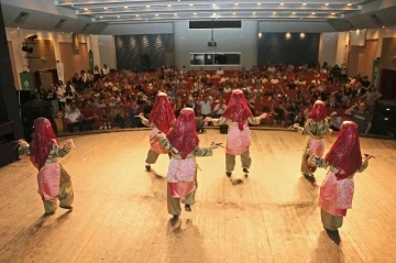 Geleceğin sanatçıları, yıl sonu gösterilerinde yeteneklerini sergiledi
