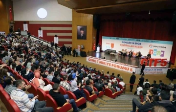 Genç Türkiye forumunun 5’incisi, Atatürk üniversitesi ev sahipliğinde düzenlendi
