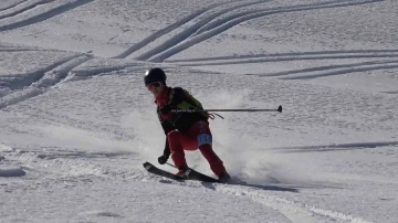 Gençler ve Büyükler Dağ Kayağı Türkiye Şampiyonası Rize’de yapıldı
