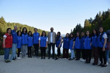 Gençlere Küçük Elmalı Tabiat Parkı, Bozcaarmut Göledi, Kınık Köyü gezisi
