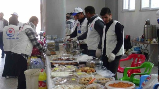 Gercüş’te Filistinliler yararına yardım etkinliği