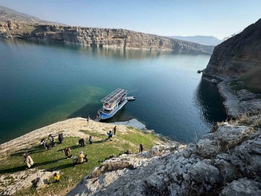 Gerger Kanyonları ziyaretçilerini ağırlıyor
