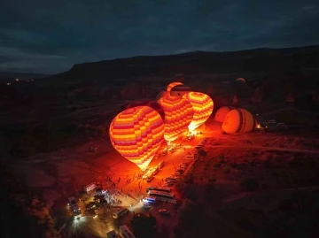 Gökyüzünden Kapadokya’nın eşsiz balon manzaraları
