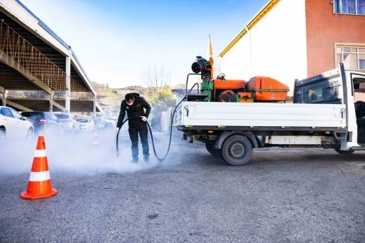 Gölbaşı Belediyesinden ilaçlama çalışması
