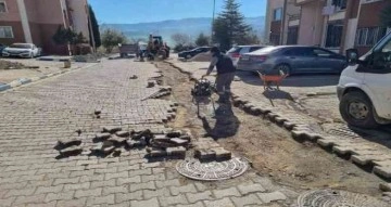 Gölbaşı’nda yol onarım çalışmaları devam ediyor