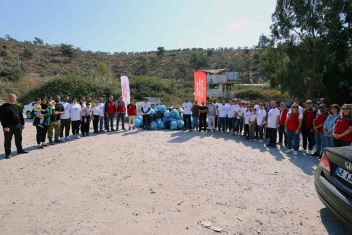 Güllük Lagünü’nde çevre temizliği
