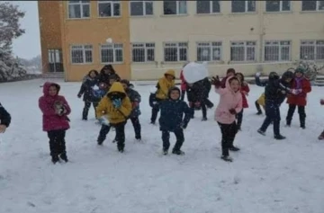 Günyüzü’nde okullar tatil edildi
