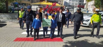 Gürün’de “Trafikte yaya önceliği” etkinliği gerçekleştirildi
