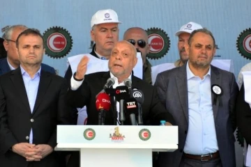 Hak-İş Genel Başkanı Arslan: Teröristlerle yan yana gelenler bu millete hesap verecek