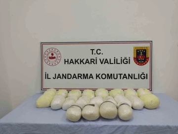 Hakkari’de 23 kilo uyuşturucu ele geçirildi
