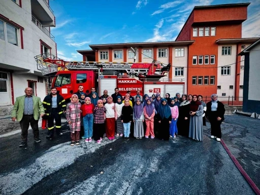 Hakkari’de Kuran kursunda yangın tatbikatı
