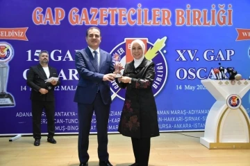 Hakkari Valisi Akbıyık ’yılın en başarılı valisi’ seçildi
