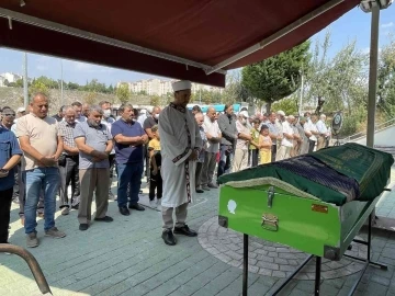 Haluk Özden’in eşi son yolculuğuna uğurlandı
