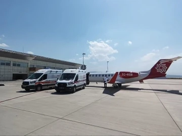 Hasta bebekler uçak ambulansla İstanbul’a sevk edildi
