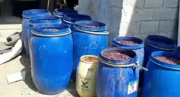 Hatay’da 4 bin 250 litre sahte içki ele geçirildi
