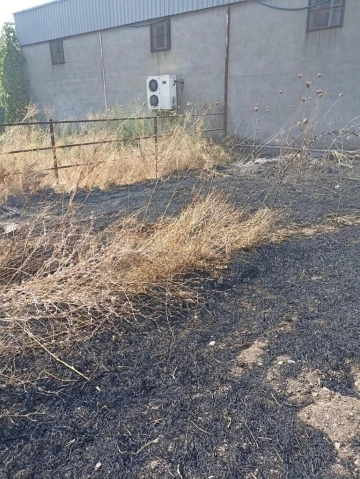 Hatay’da meydana gelen anız yangını söndürüldü
