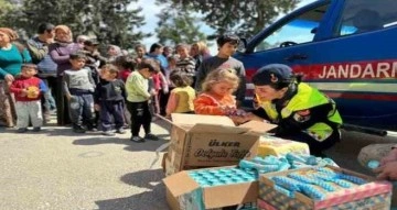 Hatay’da Jandarmadan çocuklara bayram sürprizi