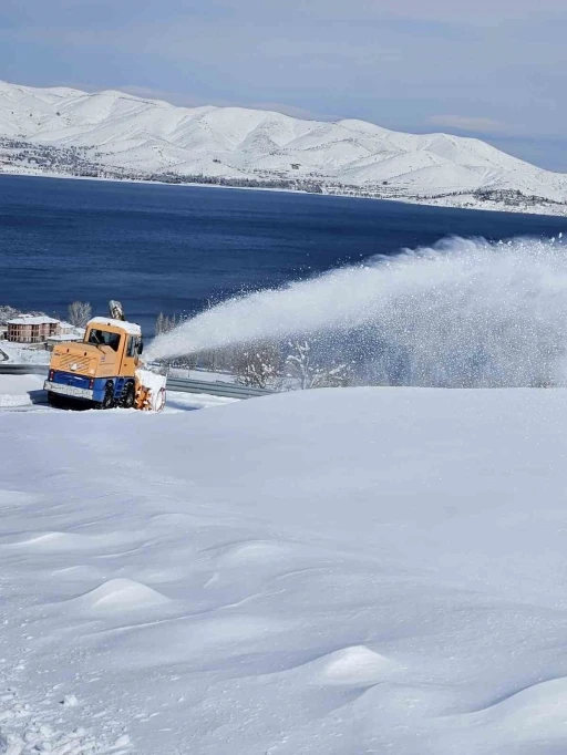 Hazarbaba Kayak Merkezi’nin yolu ulaşıma açıldı
