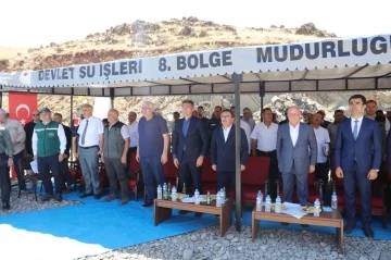 Hınıs Başköy Barajı!nın kapakları ’su tutma’ töreni ile kapatıldı
