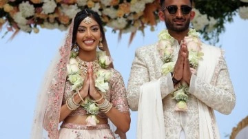 Hint çift, Kuşadası'nda 3 gün 3 gece süren düğünle evlendi