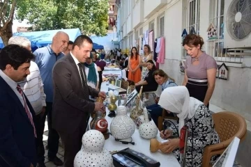 Honaz’da hayat boyu öğrenme kursiyerlerinin eserleri görücüye çıktı
