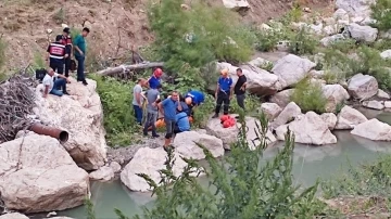 HSK Şube Müdürü balık avlarken çaya düşüp boğuldu
