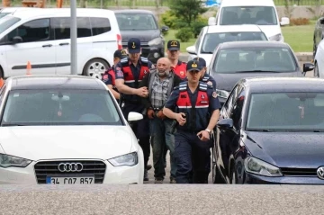 Husumetlisi olduğu şahsı öldüren zanlı adliyeye sevk edildi
