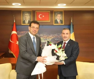 İBB Başkanı İmamoğlu, Sultanbeyli Belediye Başkanı Ali Tombaş’ı ziyaret etti
