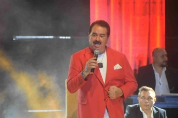 İbrahim Tatlıses, hayranlarına unutulmaz bir gece yaşattı
