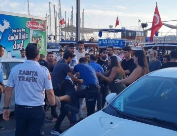 İki grup birbirine girdi, ortalık savaş alanına döndü: 1 polis yaralı
