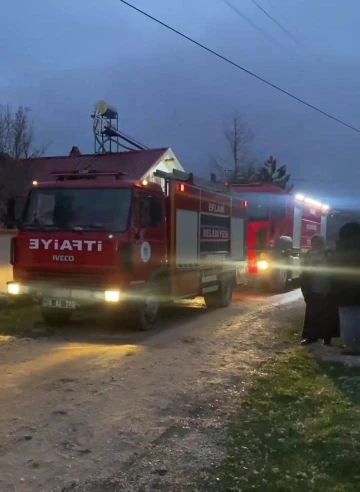 İki katlı evde çıkan yangın söndürüldü
