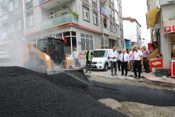 İlkadım’da selin deforme ettiği yollar onarılıyor
