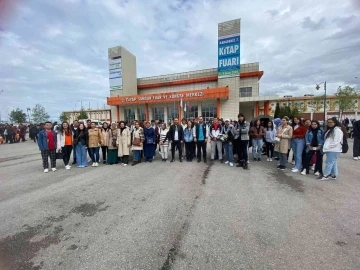 İLKEM’li öğrencilere kitap fuarı gezisi
