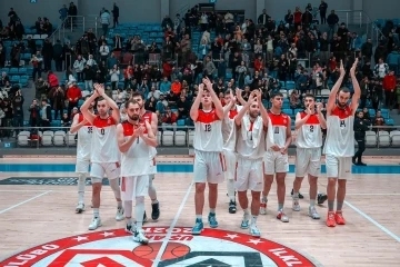 İlkler Şehri Uşak Basketbol Takımı zafere odaklandı
