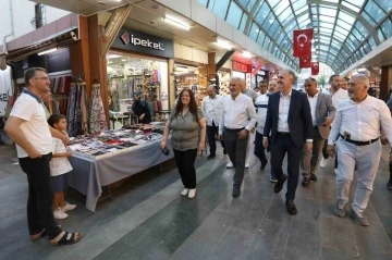 İnegöl çarşısında alışveriş şenliği bereketi
