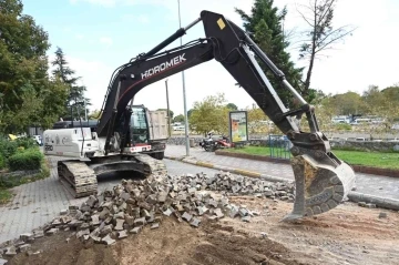 İnönü, Prestij Cadde Oluyor
