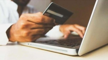İnternetten alışveriş yapanlara uyarı: Sanal kart kullanın