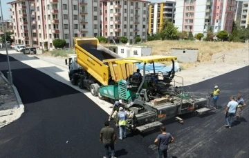 İpekyolu’nda asfalt çalışmaları hızlandı
